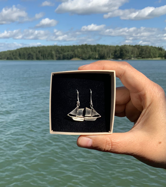 Silver Gaff Boat earrings in archipelago