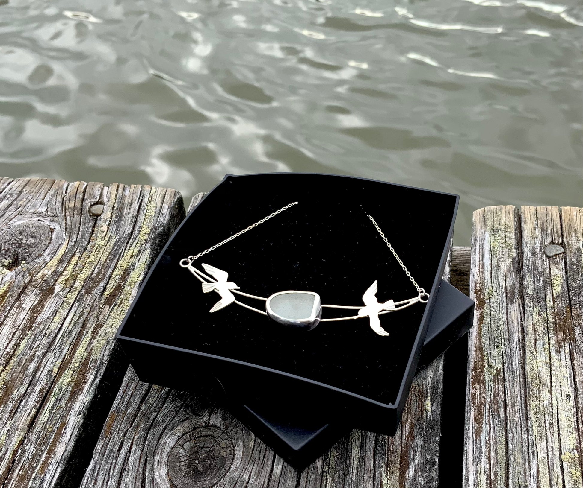 Saariston kutsu lokkikoru