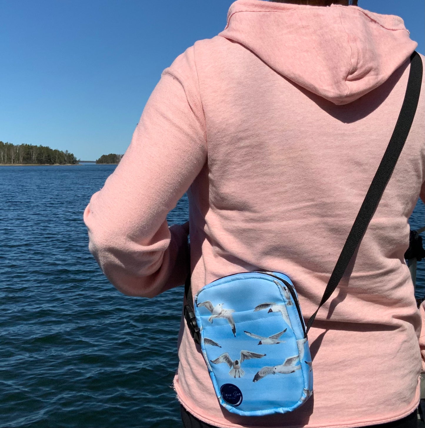 Coastal crossbody bag seagulls