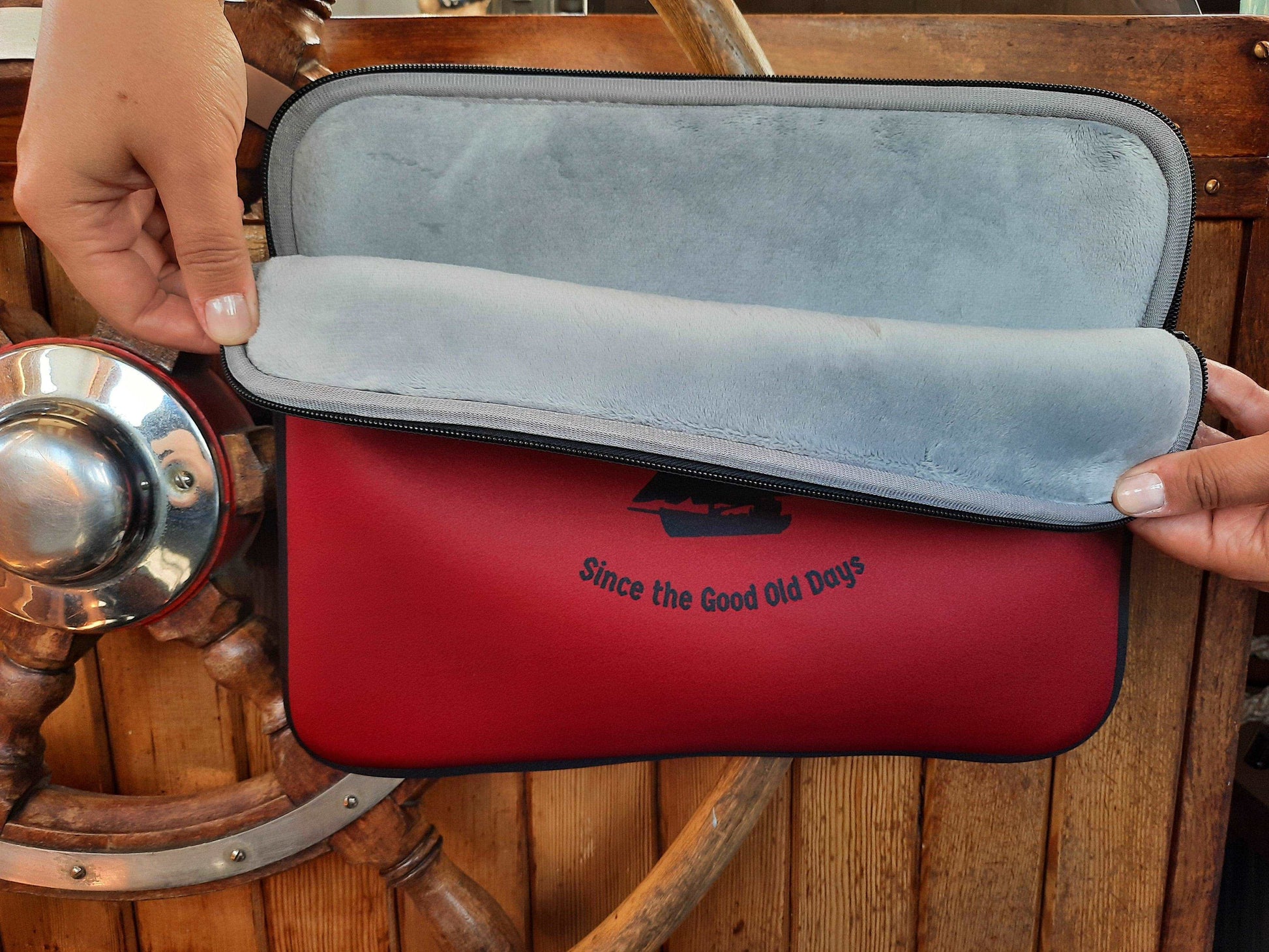 Soft case for laptop or tablet, Traditional Sailing