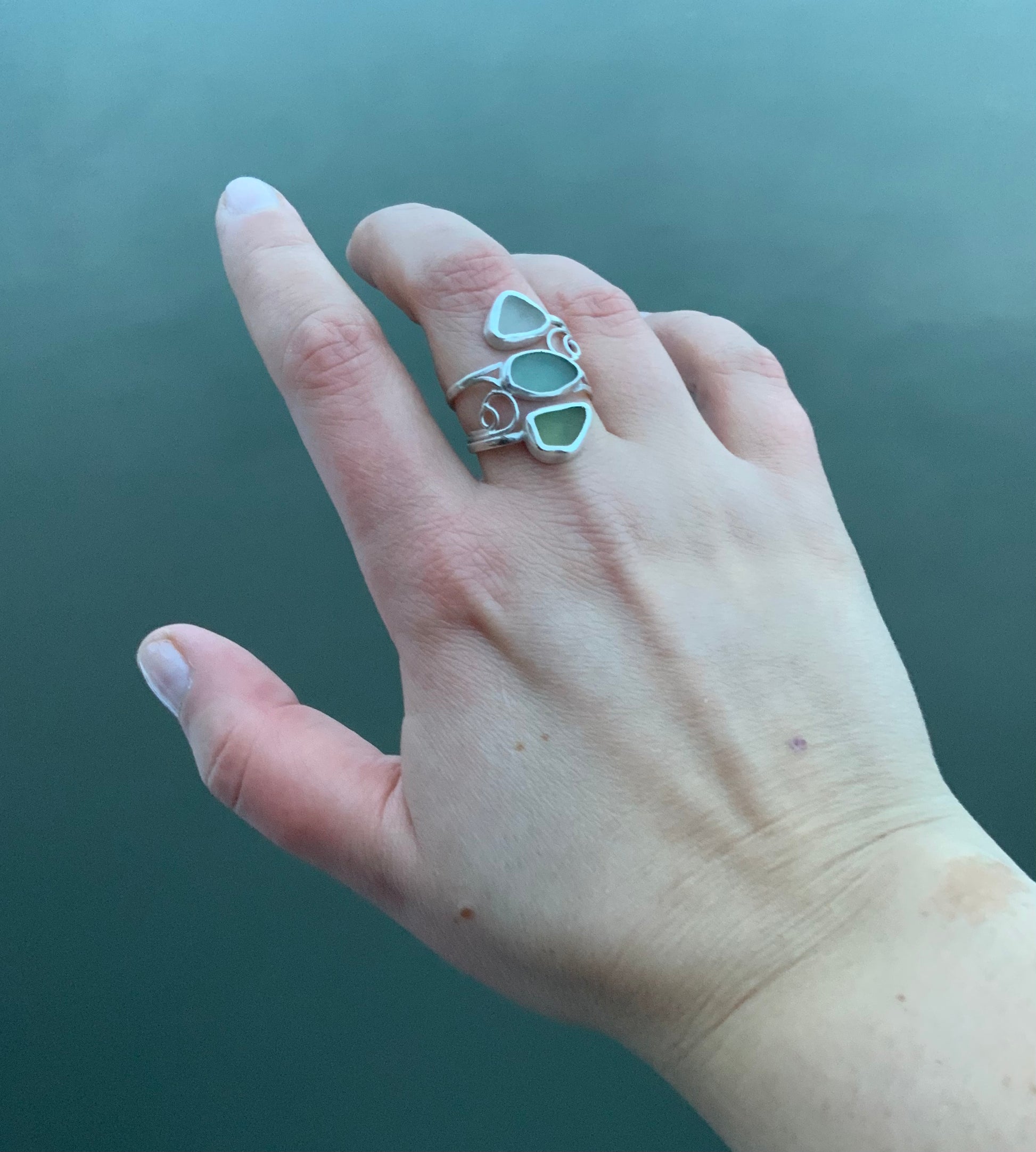 Käsintehty merilasisormus Seaside Fantasy