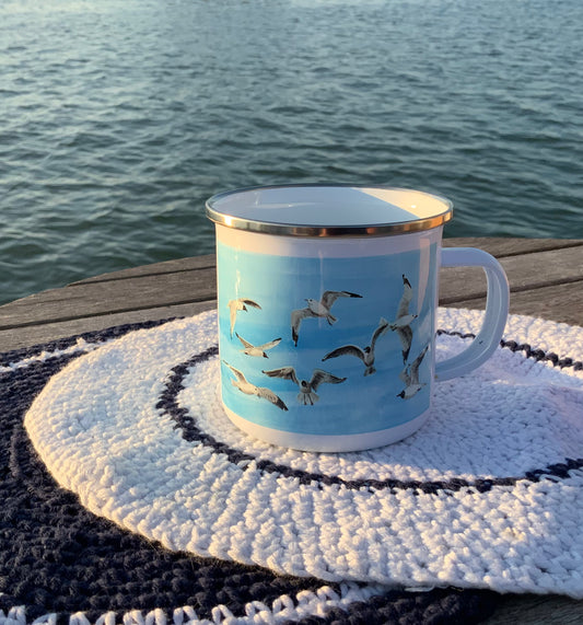 Flyin Seagulls mug Sea background